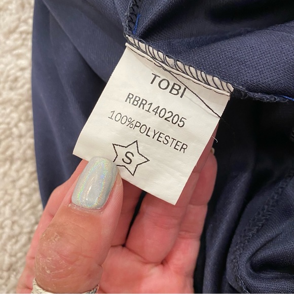 TOBI navy blue floral romper with cap sleeves - Picture 8 of 9